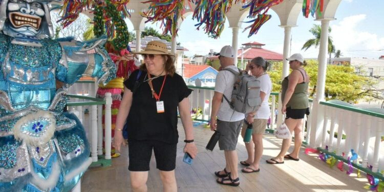 ¡En dos días! Cruceros traen 11, 700 turistas a Puerto Plata