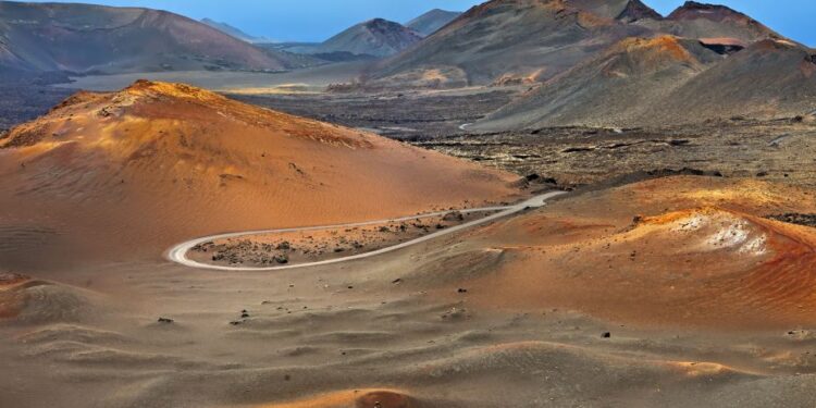 shutterstock 110985815 Timanfaya Lanzarote