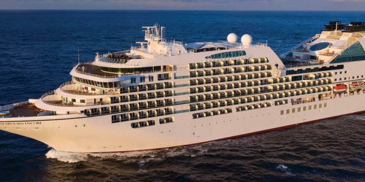 El Juan Carlos I no estará solo: este es el crucero de lujo que llega al Puerto