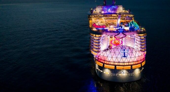 El Titánic quedó atrás: este es el nuevo y lujoso crucero más grande del mundo