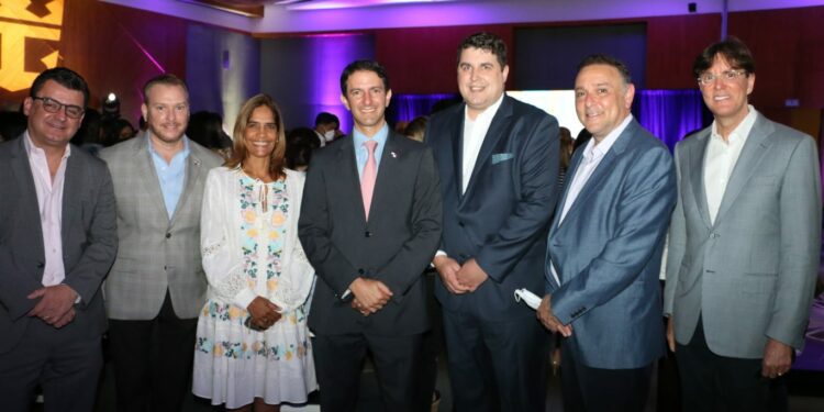 Empresa de cruceros anunció tres nuevos itinerarios que se realizarán desde puertos panameños – En Segundos Panama