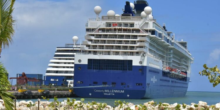 En solo dos días 7 barcos de cruceros traen 11,700 visitantes a los puertos Amber Cove y Taíno Bay de Puerto Plata