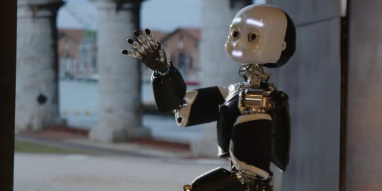 Este robot reemplaza a los humanos en viajes: conoce, se expresa y siente como su dueño