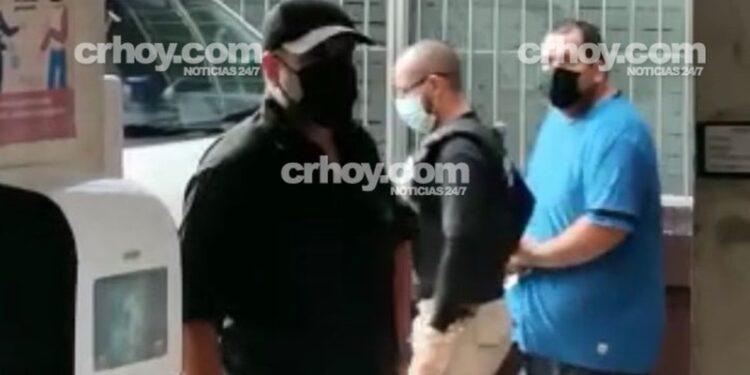 Fiscalía acumula 129 denuncias contra sospechoso de estafas con paquetes turísticos
