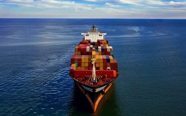 Guerra entre Rusia y Ucrania exige formas nuevas y flexibles para pagar a tripulantes