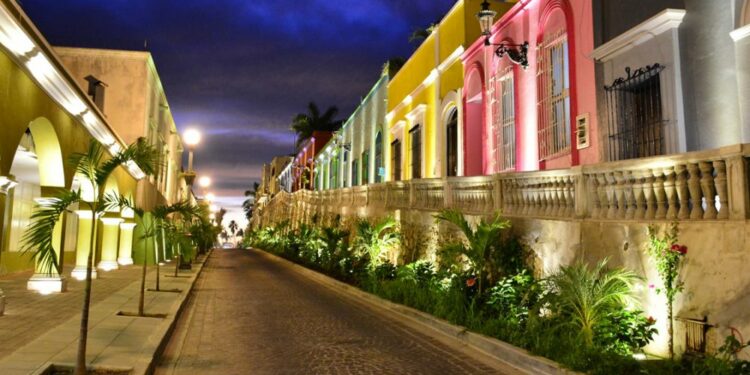 Guía para reservar y disfrutar de tus vacaciones de Semana Santa en Mazatlán