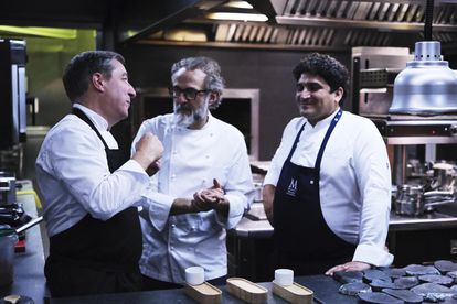 Joan Roca con los cocineros Massimo Bottura y Mauro Colagreco en El Celler de Can Roca.
