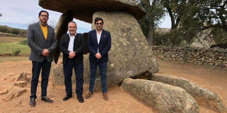 La ruta circular del conjunto dolménico: otra razón para visitar Valencia de Alcántara