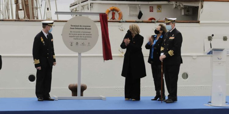 La terminal de cruceros del puerto de Cartagena pasa a denominarse "Muelle Juan Sebastián Elcano"