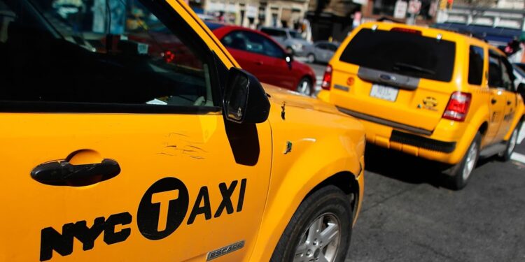Las acciones de Uber se suman al acuerdo para ofrecer viajes en taxi en la ciudad de Nueva York en la aplicación