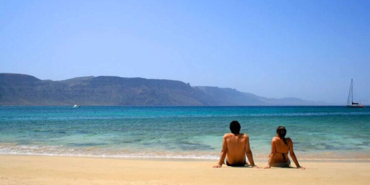 Las reservas de viajes para Semana Santa aumentan este año más de un 40% respecto a 2021 | Economía