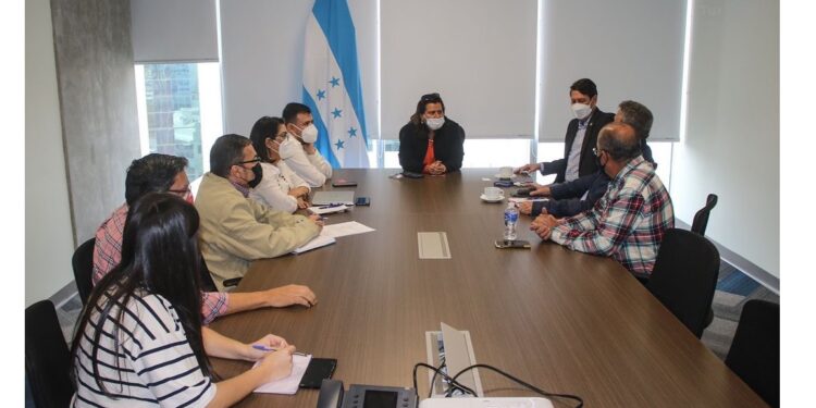 Ministra recibió a los nuevos responsables de la Cámara de Turismo de Honduras
