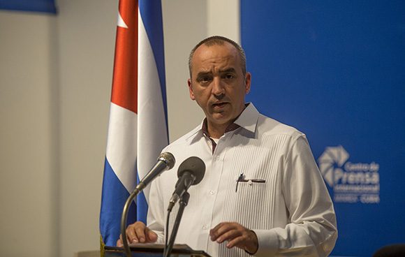 Minrex denuncia política migratoria de EEUU hacia Cuba que favorece viajes ilegales e inseguros