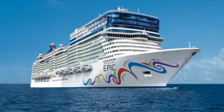 NCL cancela viajes del Norwegian Epic debido a redistribución de programas