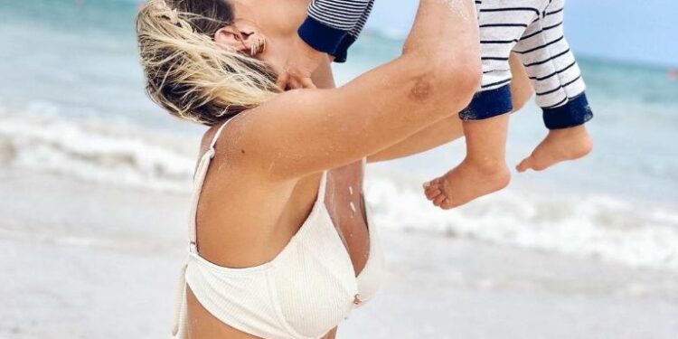 Noelia Marzol acaparó todas las miradas con estas arriesgadas fotos en la playa