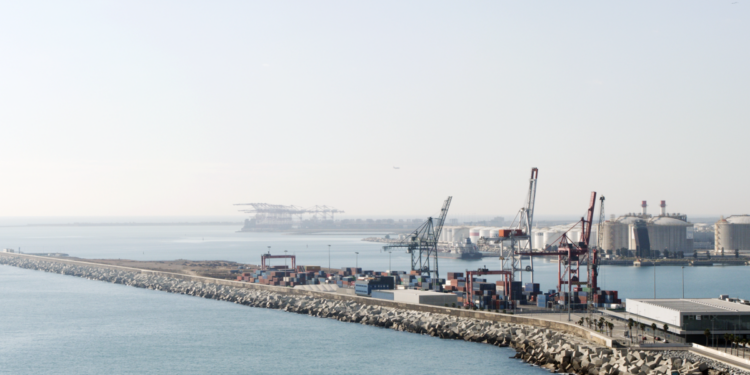 Nuevo paso para concentrar todos los cruceros del puerto de Barcelona en el muelle Adossat
