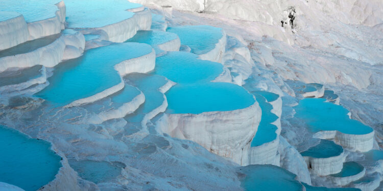 Pamukkale y el increible entorno del "Castillo de algodn" en Turqua