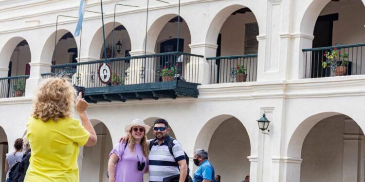 QR de denuncias para turistas: cómo funciona el código que evita que vayas a una comisaría