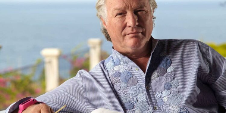 Respaldó la marca de moda Tory Burch. ¿Por qué Chris Burch invierte en Hialeah?