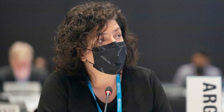 Carla Vizzotti durante la reunión del Consejo Directivo de la Organización Mundial de la Salud en Ginebra 20220125