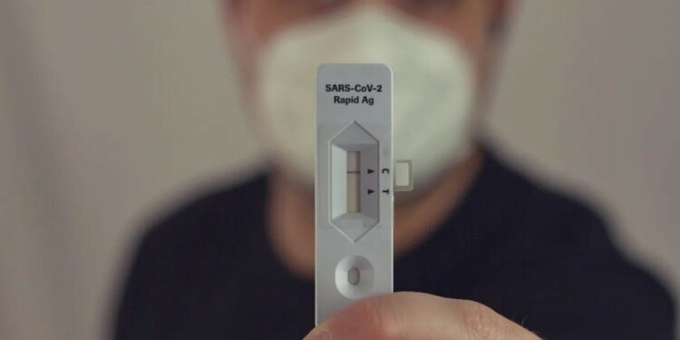 USA rebaja nivel de alerta de viaje para México por Covid-19