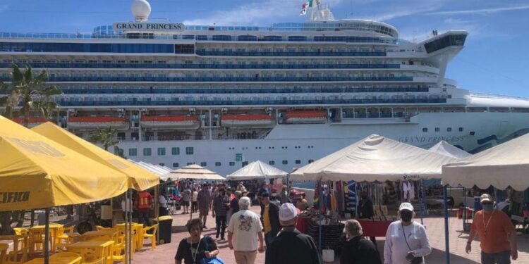 Visita el Gran Princess La Paz con 1,700 pasajeros - El Sudcaliforniano