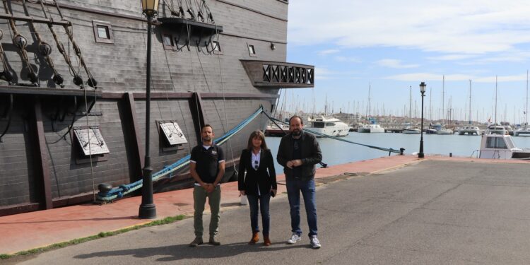 Visitas a un museo flotante sobre los viajes transoceánicos del siglo XVII