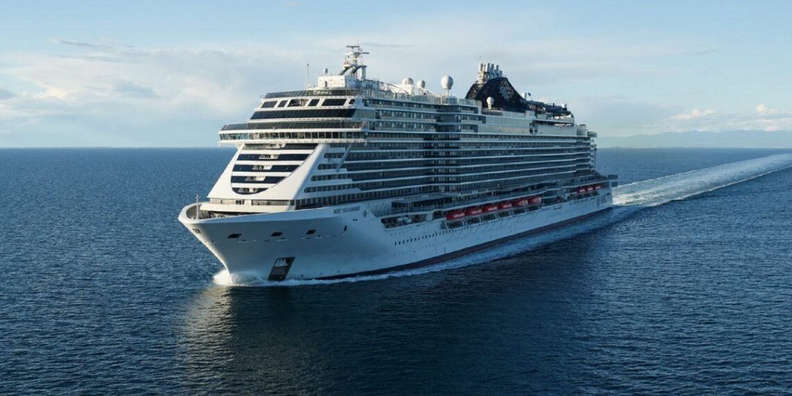 se tiró en un tobogán de agua en un crucero y quedó atrapada