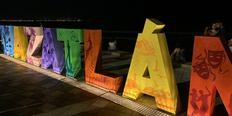 ¿Qué opinan los expertos en marketing sobre el uso de MZT como marca turística?