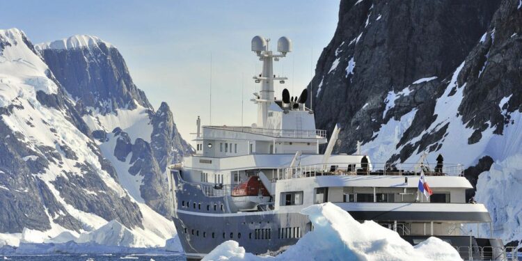 ¿Quieres disfrutar de un crucero al más puro estilo Shackleton? (pero menos épico, claro).