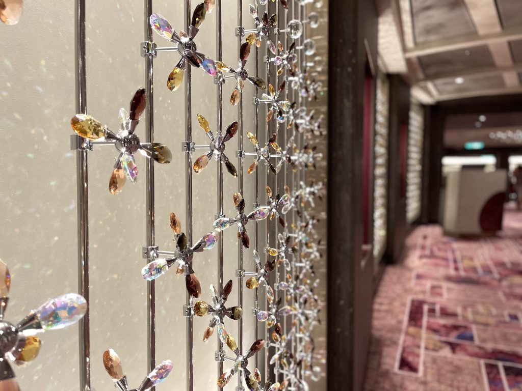 Detalles dentro del crucero más grande y lujoso del mundo