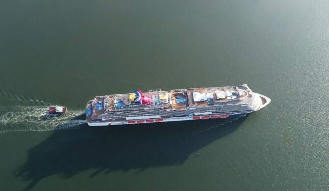 Crucero de Carnival llega con retraso a Puerto Cañaveral tras grave incidente