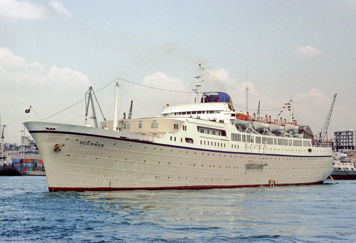 EL MTS Oceanos viajaba desde el puerto East London en Inglaterra hasta Durban en Sudáfrica.
