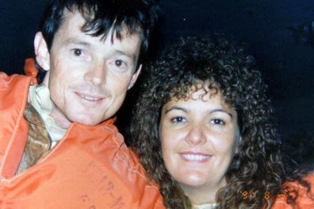 Moss Hill y su esposa Tracy fueron de las últimas personas en ser rescatadas porque se dedicaron a ayudar a salvar a los demás pasajeros