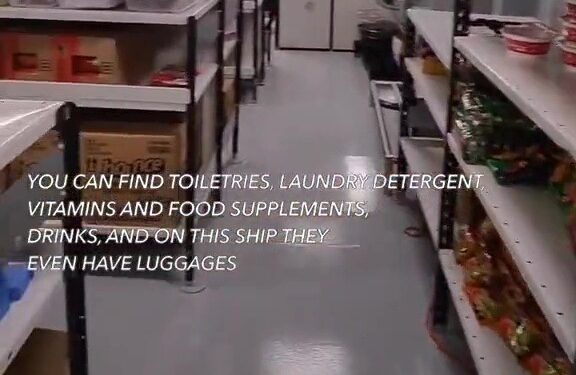 Publicó un video que muestra una mirada al supermercado que está a bordo del barco.