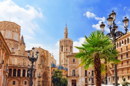 shutterstock_228389566_Valencia_Catedral