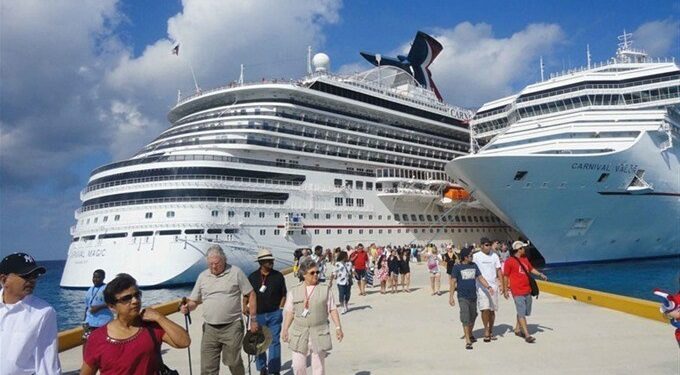 Director de Autoridad Portuaria Dominicana proyecta aumentar capacidad para recibir cruceros