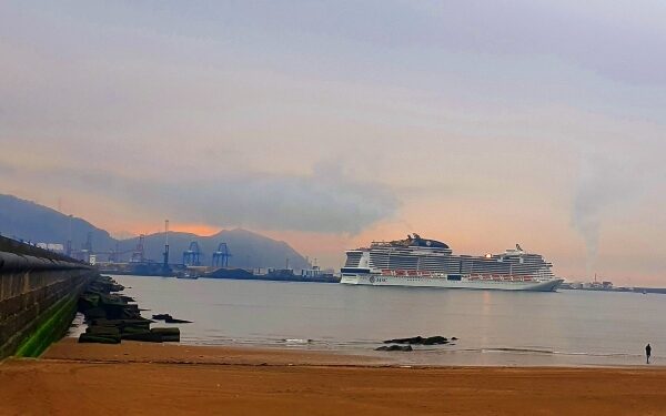 Puerto de Bilbao recibe cerca de 25 mil turistas de crucero en una semana