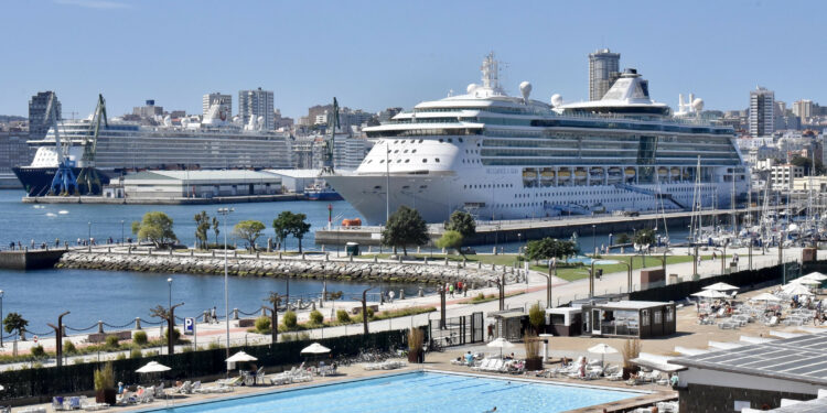 A Coruña recibirá 41 escalas de cruceros entre abril y mayo