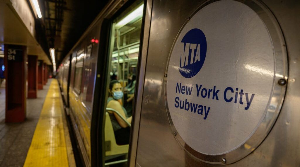 Aquí cuáles agencias de tránsito del área triestatal eliminan el uso de mascarillas tras fallo de jueza – Telemundo New York (47)