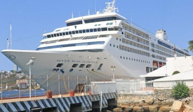 Arriba el Crucero Seven Seas Mariner con 277 pasajeros y 426 tripulantes, procedentes de Puntarenas, Costa Rica