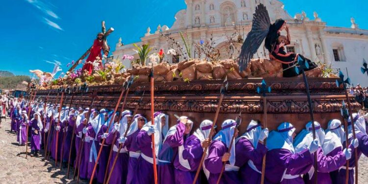 Centroamérica y República Dominicana, la mezcla perfecta entre fe, tradición y cultura local