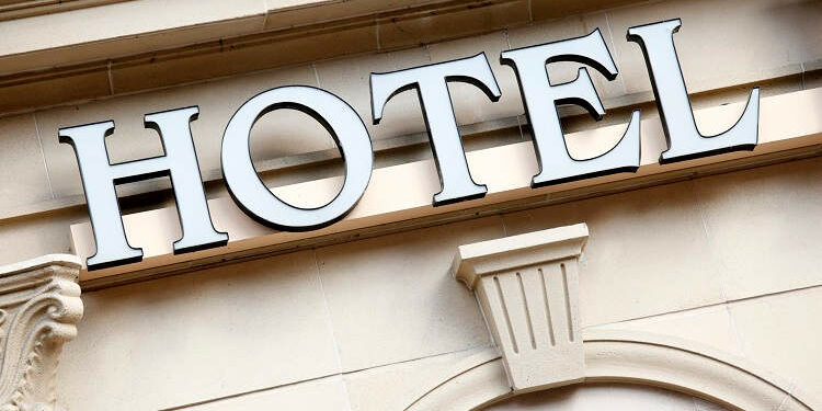 Entrada de hotel.