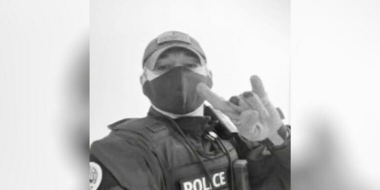 Dos hombres que se hicieron pasar por agentes federales "pusieron en riesgo" al personal del Servicio Secreto de la Casa Blanca