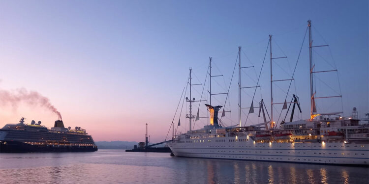 El Puerto de La Coruña recibirá seis escalas de cruceros en Semana Santa