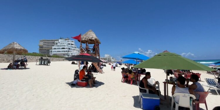 El caribe mexicano se llena en Semana Santa pese al riesgo de la inseguridad | Principal | Edición América