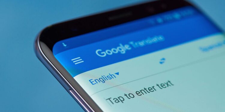 El traductor de Google añade una nueva función que te facilitará mucho la vida cuando viajes a otros países | Tecnología