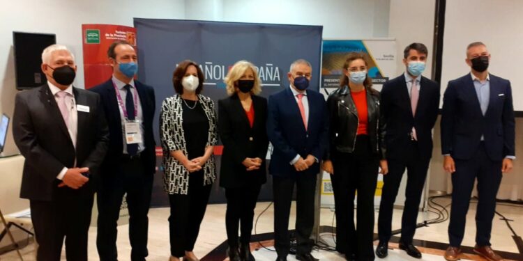 Encuentro especializado en turismo idiomático en Sevilla