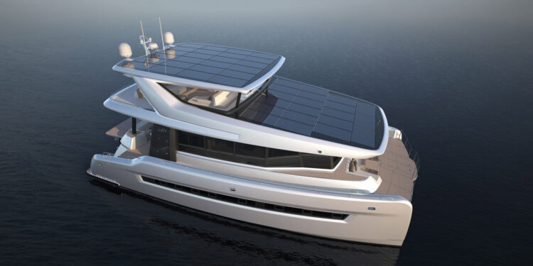Elegante pero extraño, el crucero solar Soel Senses 62 es casi cuadrado debido a la necesidad de colocar más paneles solares y ser un catamarán