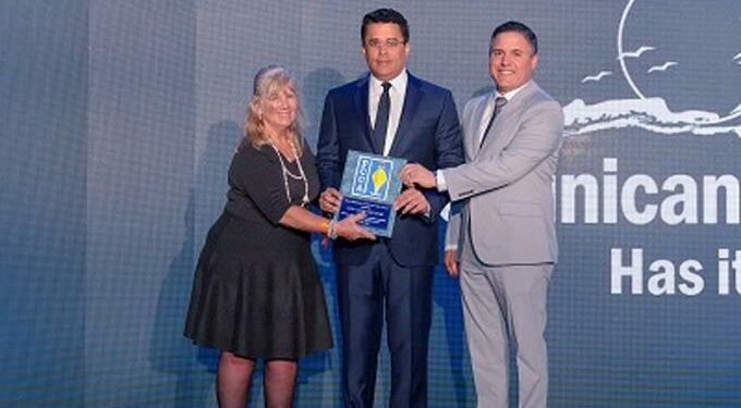 Federación Mundial de Cruceros reconoce a David Collado por su labor como ministro de Turismo